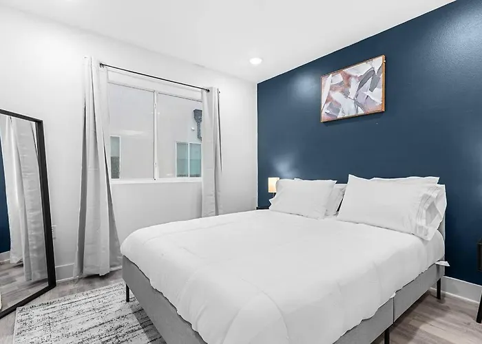 Luxurious Apartment In Downtown Dallas 2Br/1 Bath