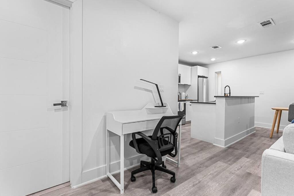 Luxurious In Downtown 2br/1 Bath